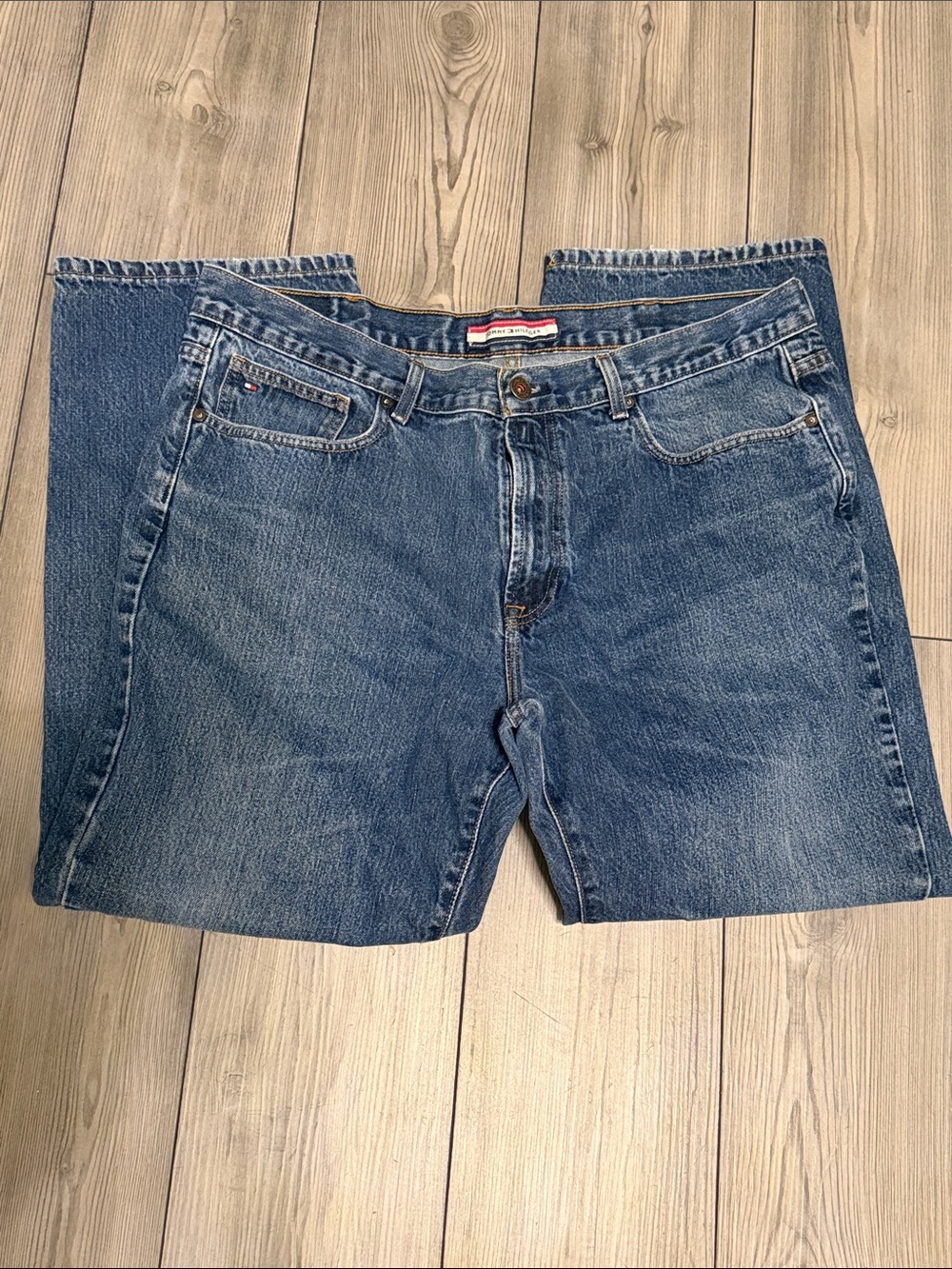 Tommy Hilfiger Men's Relaxed Fit Blue Denim Jeans